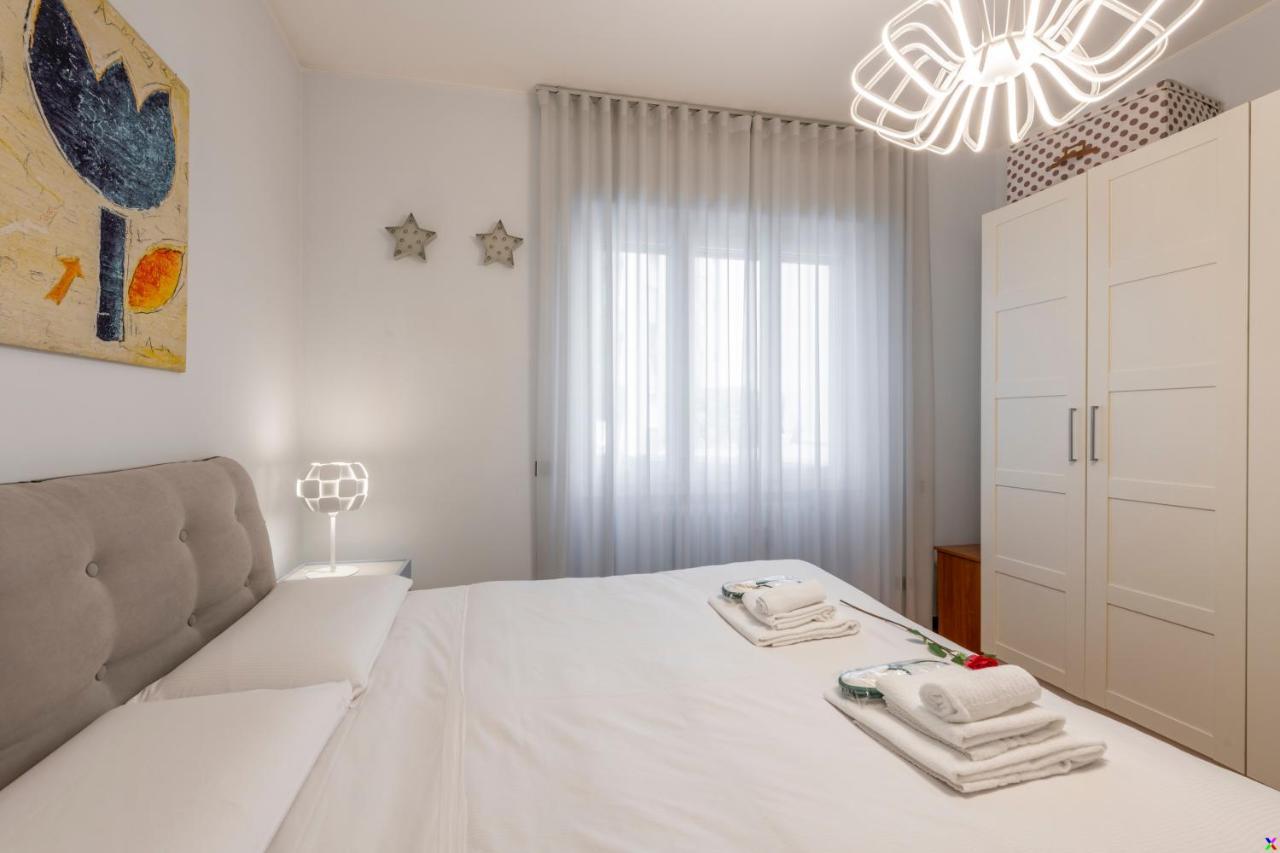 Bnbutler - Stromboli, 22 - Ampio, Luminoso Ed Elegante Milano Esterno foto